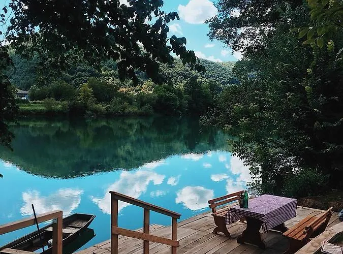 Coast בוסנסקה קרופה